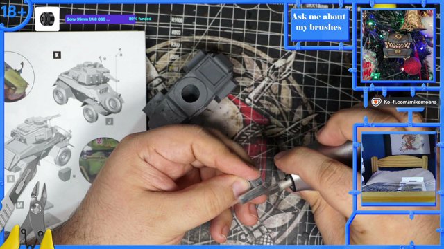MikeMoans live stream